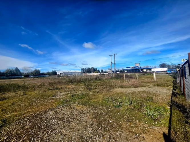 Arriendo Terreno Comercial 1era. Linea Avda Las Industrias