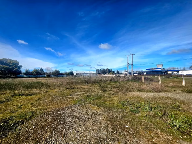 Arriendo Terreno Comercial 1era. Linea Avda Las Industrias