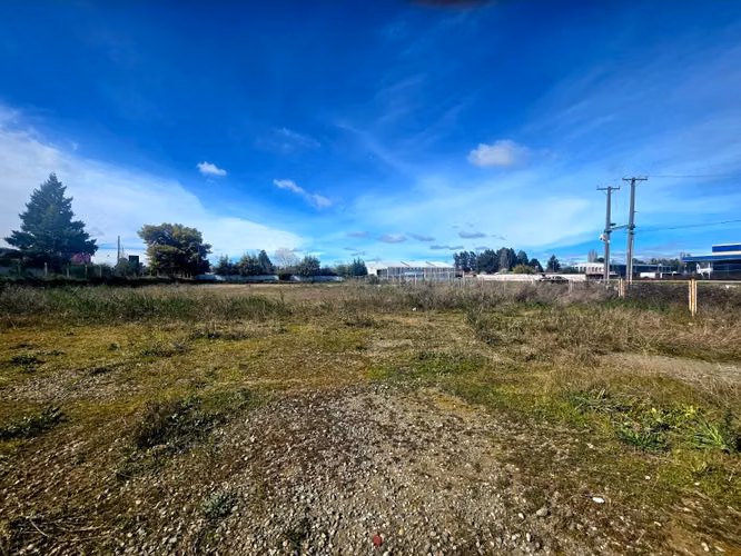 Arriendo Terreno Comercial 1era. Linea Avda Las Industrias