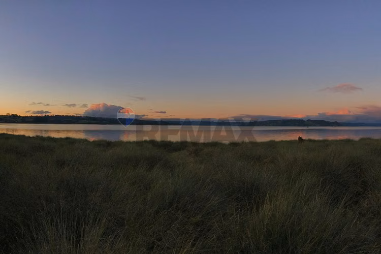 Paraíso frente al mar en quilquico, chiloé - Imagen 10