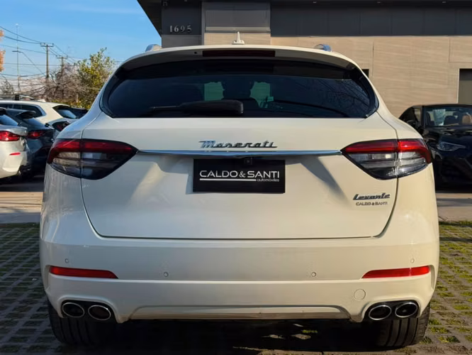 MASERATI LEVANTE GT 2.0 HYBRID 4X4 2022