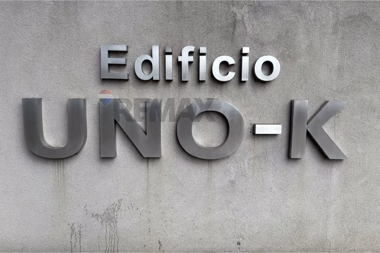 Oficina edificio cero k