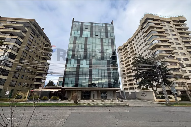 Oficina edificio cero k