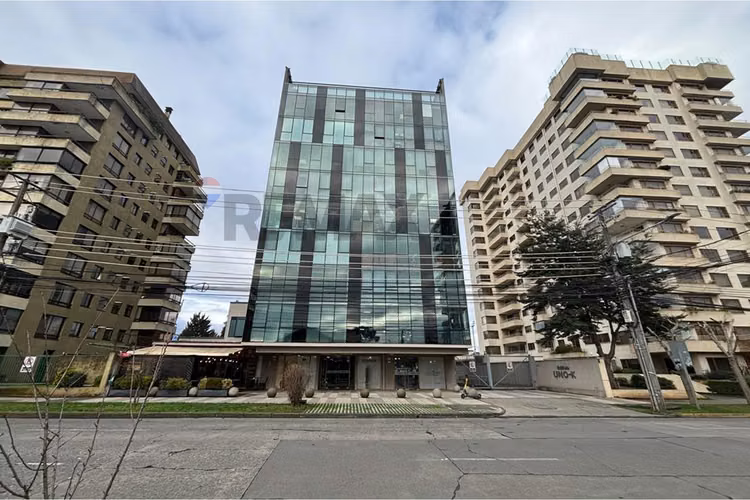 Oficina edificio cero k