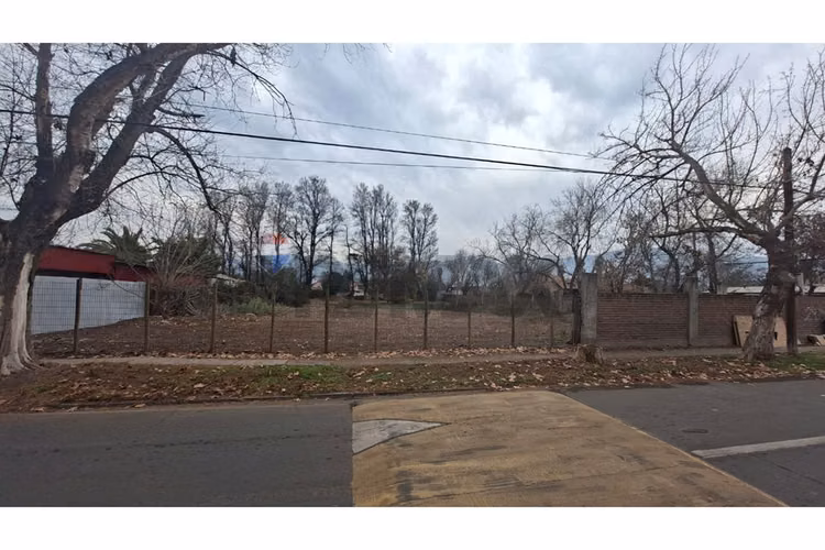 Terreno comercial de 2000 m² en isla de maipo