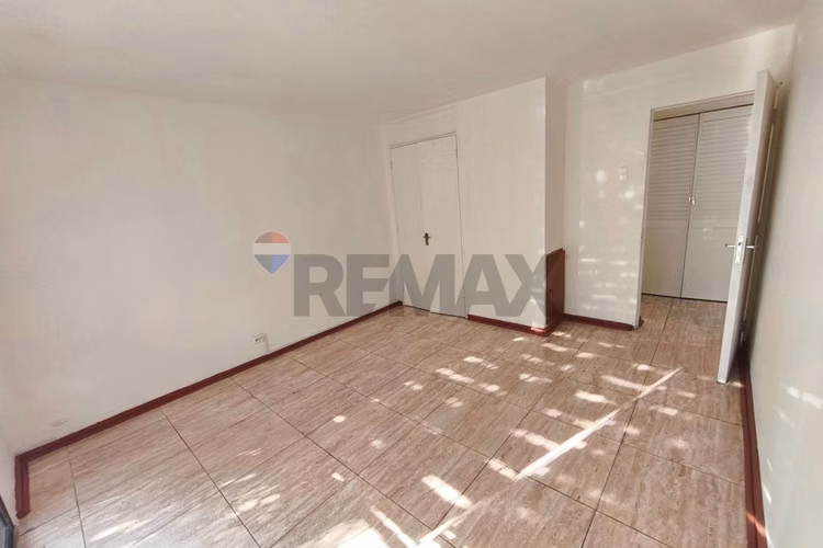 Departamento en providencia: espacio y comodidad - Imagen 12