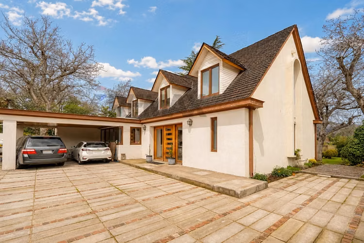 “gran casa familiar con piscina, jardín y quincho” - Imagen 40