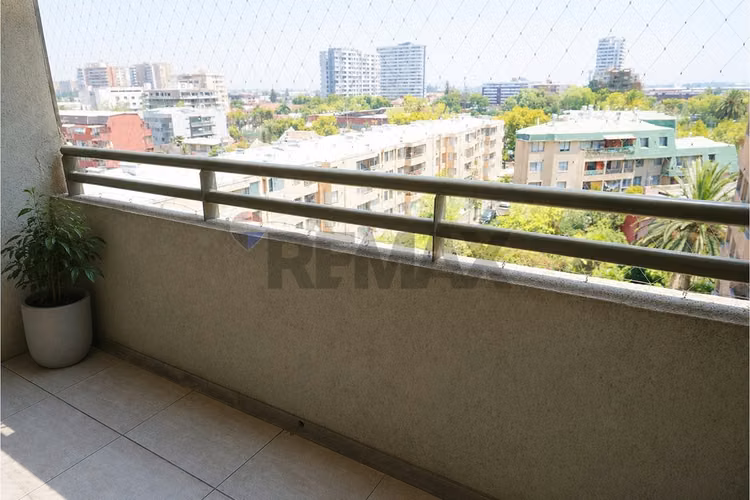 Cómodo departamento una cuadra metro el llano