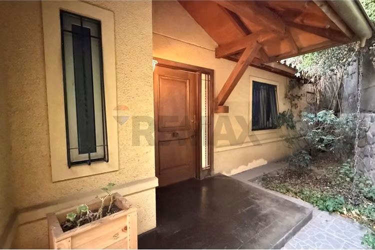 Bajó de precio! linda casa en condominio