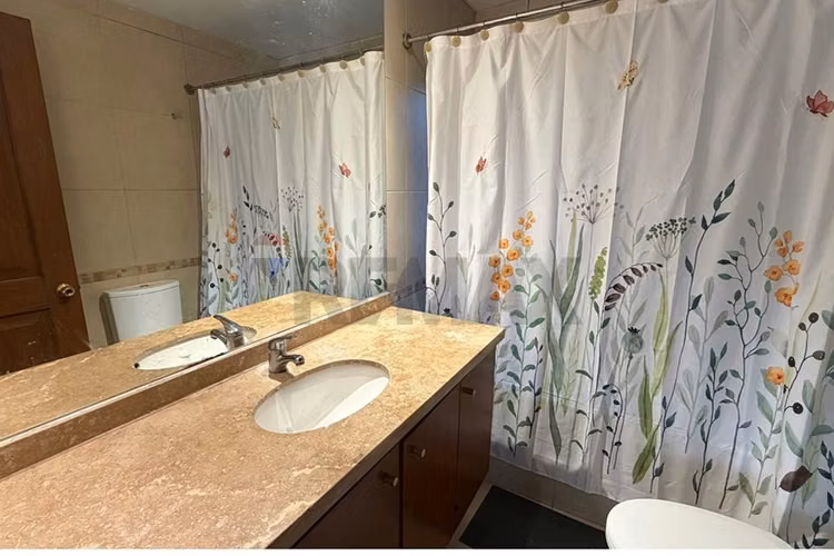 Bajó de precio! linda casa en condominio