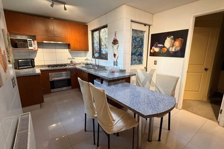 Bajó de precio! linda casa en condominio