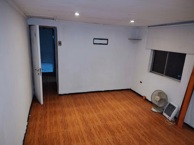 VENTA CASA 2 PISOS, 3D, 1B, 3E,  A PASOS DE GRAN AVENIDA