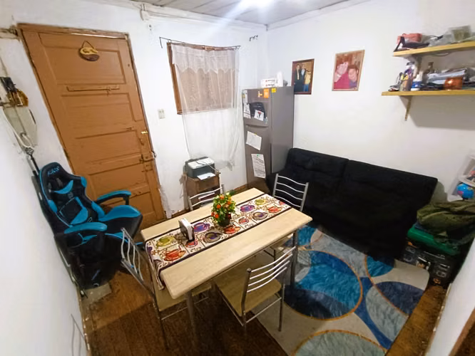 CASA CON 2 ENTRADAS INDEPEDIENTES