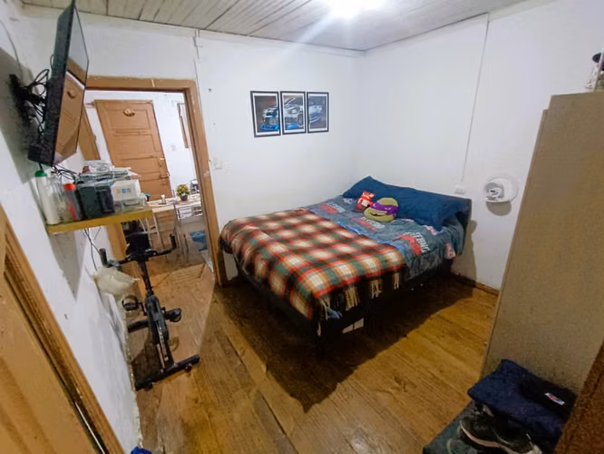 CASA CON 2 ENTRADAS INDEPEDIENTES