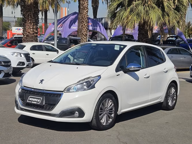 Peugeot 208 Signature 1.2 Puretech 2019