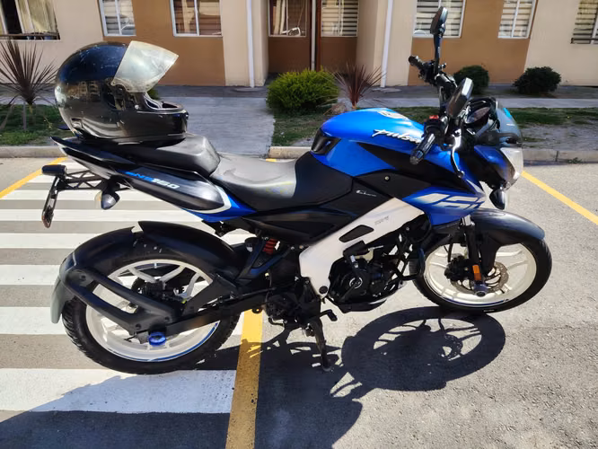 PULSAR NS 160 COMO NUEVA AÑO 2022