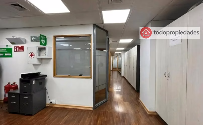 Oficina 350 M2 Marchant Pereira / Metro Inés de Suárez - Imagen 4