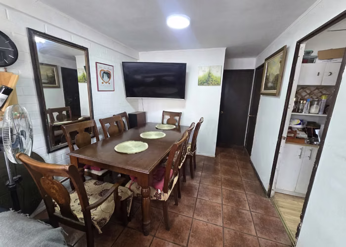 VENTA CASA 1P EN SANTA MARÍA DE MAIPÚ 3H 2B 2E