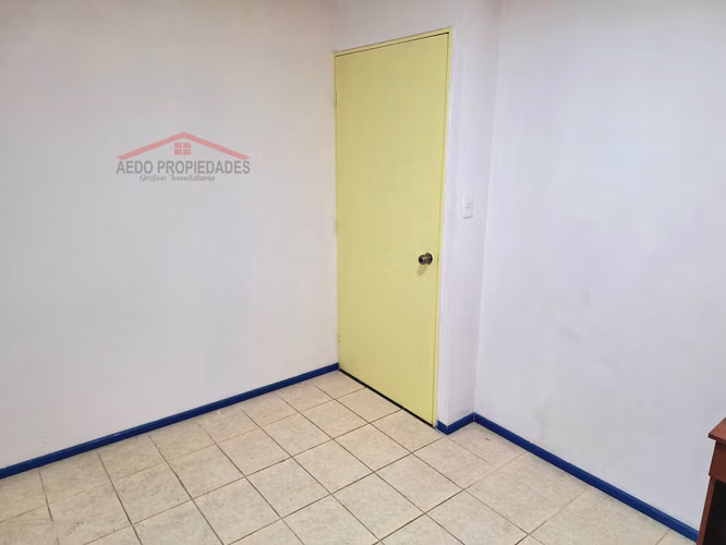 Se Vende Casa Habitacion con destino Comercial, Portal Araucarias, etapa 1, comuna de Quillota.