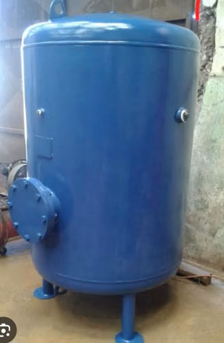 Armador y soldador de estanque mineria