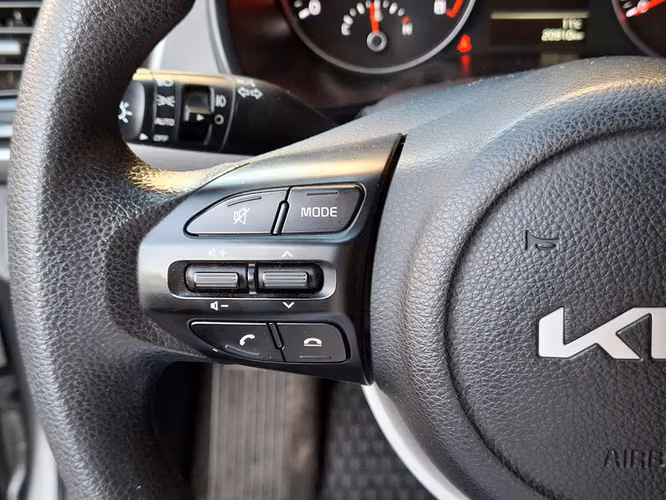 KIA RIO 4 2023