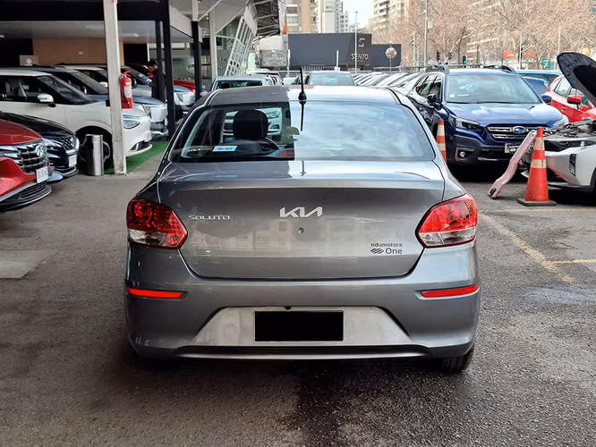 KIA SOLUTO 2025