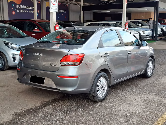 KIA SOLUTO 2025