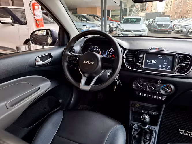 KIA SOLUTO 2025