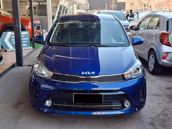 KIA SOLUTO 2025