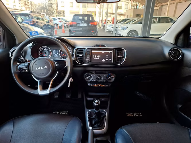 KIA SOLUTO 2025