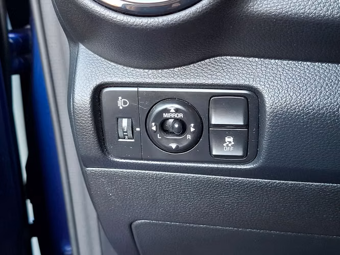 KIA SOLUTO 2025