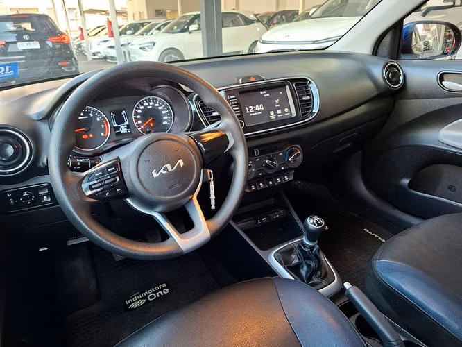 KIA SOLUTO 2025