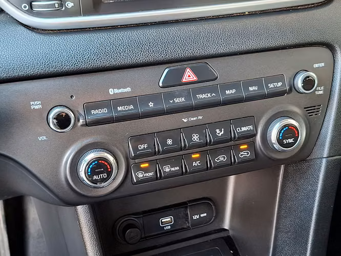 KIA SPORTAGE 2021