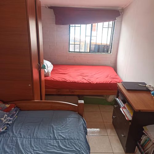CASA 2 PISOS , 3 DORM, 2 BAÑOS,  80 M2 UTILES, 86 M2 TERRENO - Imagen 13