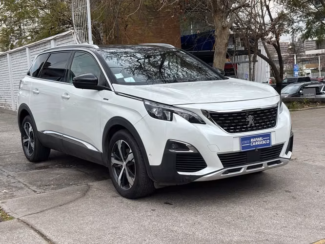 PEUGEOT 5008 2019