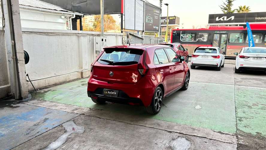MG MG3 1.5 AT (2022) - Imagen 3