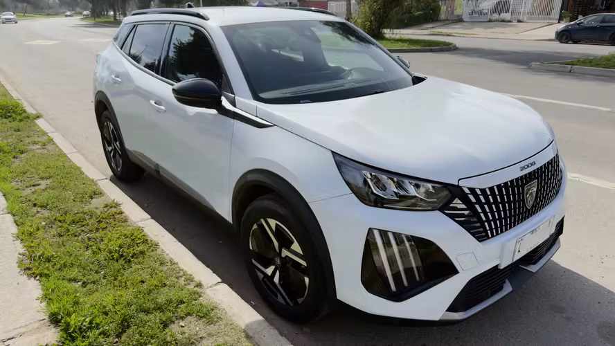 Peugeot 2008 1.5 ALLURE PACK BLUEHDI 130HP DIESEL 4X2 EAT8 5P