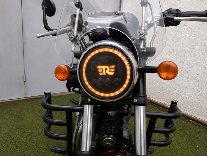 Royal Enfield Meteor  km – Equipada – Excelente estado