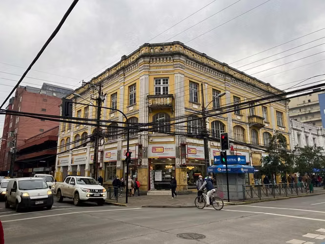 OFICINA CENTRO DE TEMUCO PRAT ESQUINA BELLO