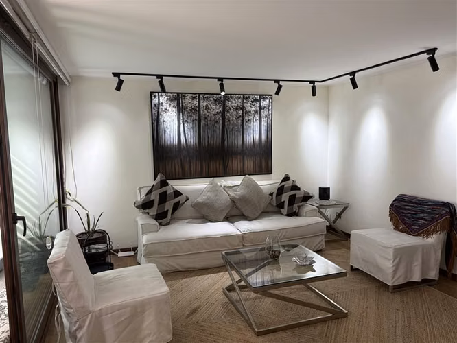 Departamento en venta de 3 dorm. en Las Condes - Imagen 3