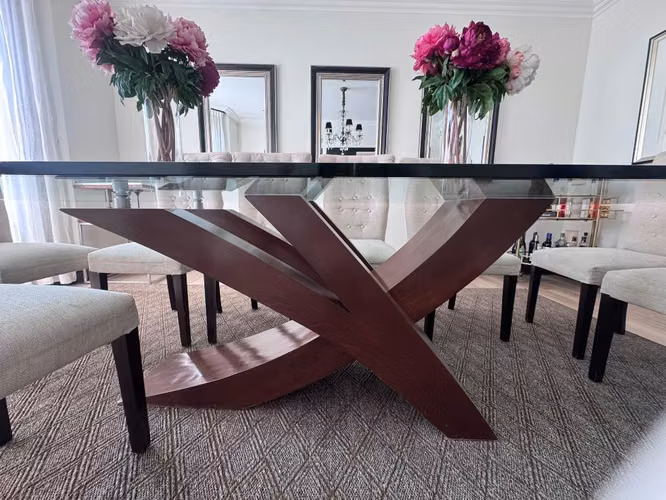 Sillas y Base de comedor