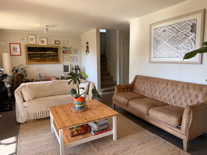 Arriendo Jardines del Polo Casa 2 pisos (180064)