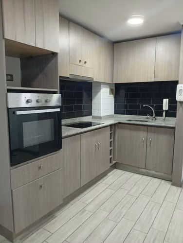 ARRIENDO DEPARTAMENTO POR  SU  DUEÑA CERCA A METRO SANTA LUCIA