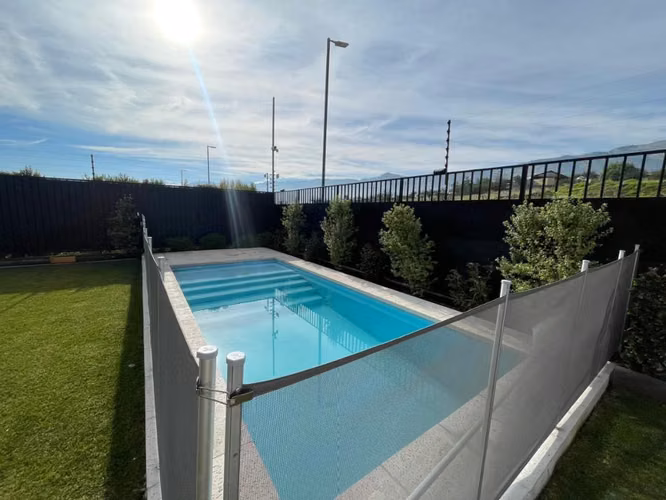 Casa con piscina y jardín en condominio  (179933) - Imagen 22