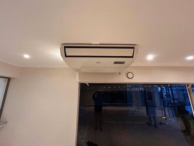Local comercial en venta frente a Tribunales – Barros Arana