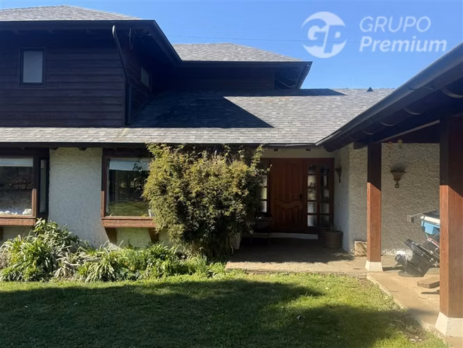 Venta-casa-Villarrica- 275/5000mt2-embarcadero/playa
