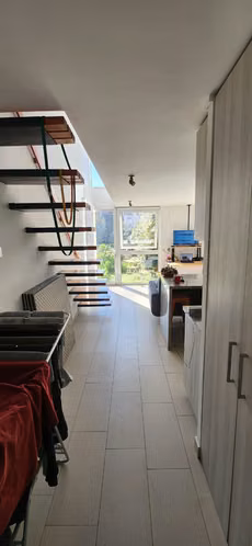 Lindo, moderno y asoleado departamento.