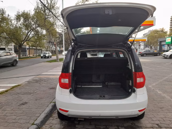2016 SKODA Yeti