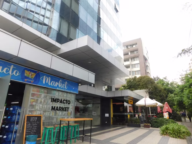 OFICINA ALMIRANTE PASTENE 2 PRIVADOS RECEPCIÓN ESTACIONAMIENTO