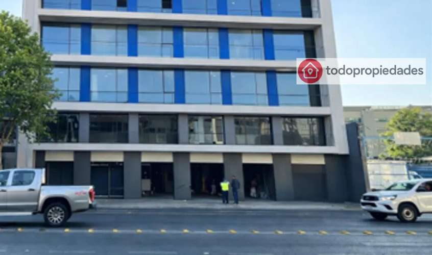 Local 2.600 M2 Avda. Recoleta - Imagen 4